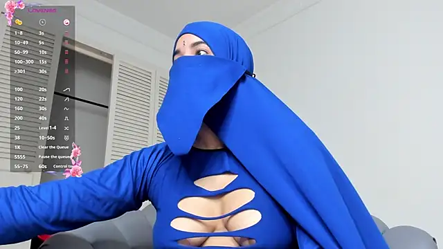 Snapshot of natash_malak chatting on 12/11/24, 01:37 natash malak online show from 12/11/24, 01:37