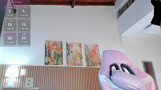 Snapshot of natash_malak chatting on 10/10/25, 02:21 natash malak online show from 10/10/25, 02:21