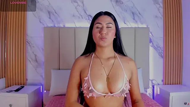 Iris Thompson  online show from 03/07/26, 12:40