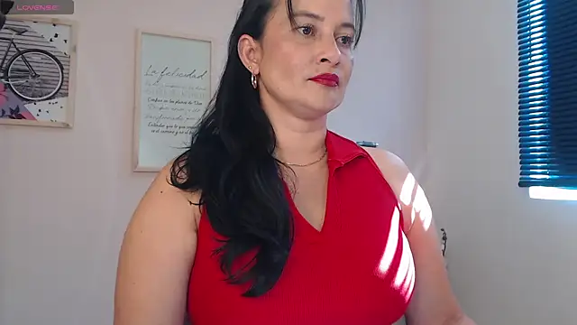 lucy diiaz online show from 01/13/25, 07:42