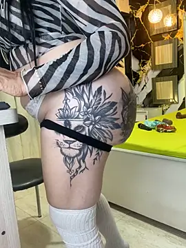 Snapshot of eva_sexx69 chatting on 03/17/25, 03:07 eva sexx69 online show from 03/17/25, 03:07