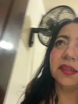 Snapshot of eva_sexx69 chatting on 09/13/25, 12:05 eva sexx69 online show from 09/13/25, 12:05