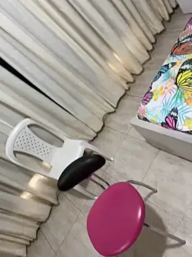 Snapshot of eva_sexx69 chatting on 09/14/25, 12:15 eva sexx69 online show from 09/14/25, 12:15