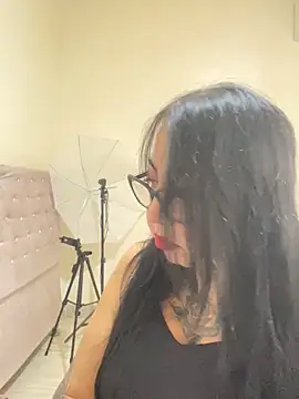 Snapshot of eva_sexx69 chatting on 10/08/25, 12:14 eva sexx69 online show from 10/08/25, 12:14