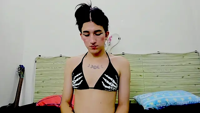 Evil Queen13 online show from 12/13/25, 07:53