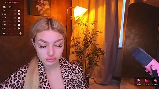 Ella Milla online show from 01/14/25, 06:02