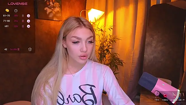 Ella Milla online show from 01/15/25, 09:56