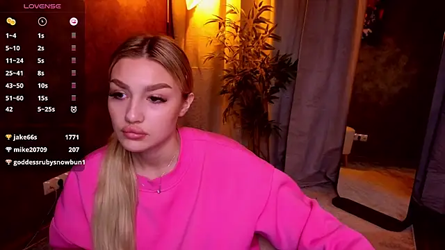 Ella Milla online show from 01/23/25, 11:48