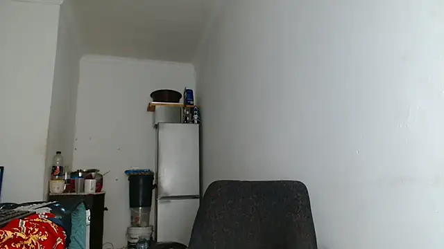 Hugetittiesxx2 online show from 02/18/26, 04:19