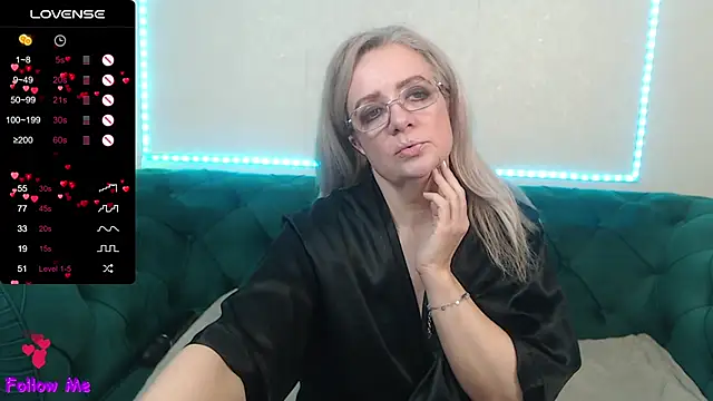 IvanaCharm online show from 02/13/25, 10:34