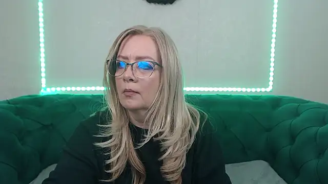 IvanaCharm online show from 03/09/26, 04:38