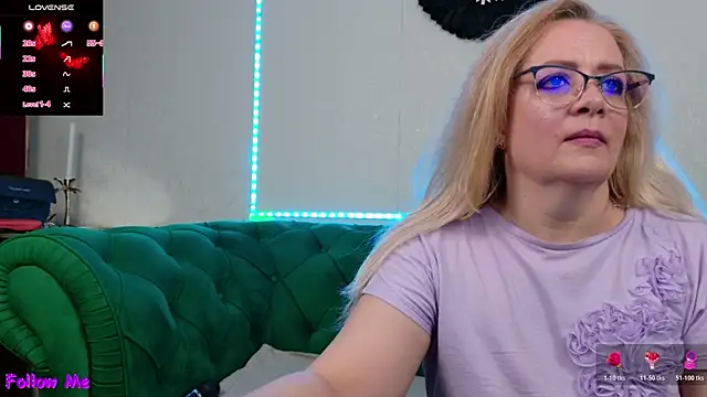 Snapshot of IvanaCharm chatting on 07/17/26, 03:24 IvanaCharm online show from 07/17/26, 03:24