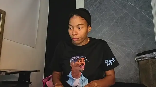 YummyDuooo online show from 10/03/25, 12:02