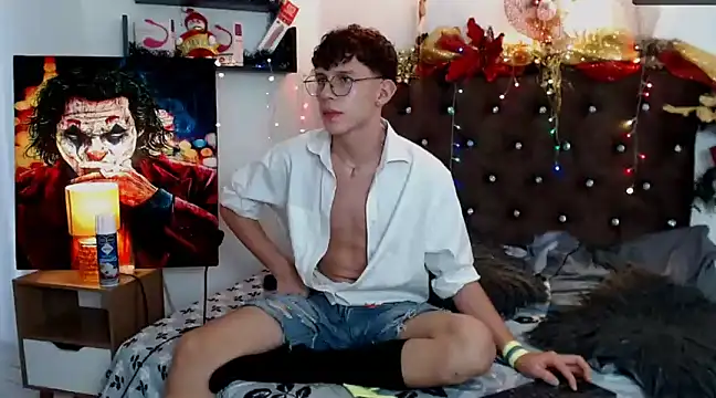 Snapshot of flowers18 chatting on 12/28/24, 09:08 flowers18 online show from 12/28/24, 09:08