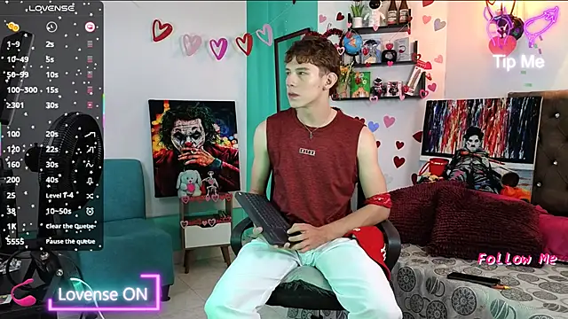 Snapshot of flowers18 chatting on 09/19/25, 09:59 flowers18 online show from 09/19/25, 09:59