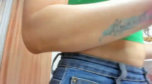 antonhella1 online show from 12/20/24, 04:14