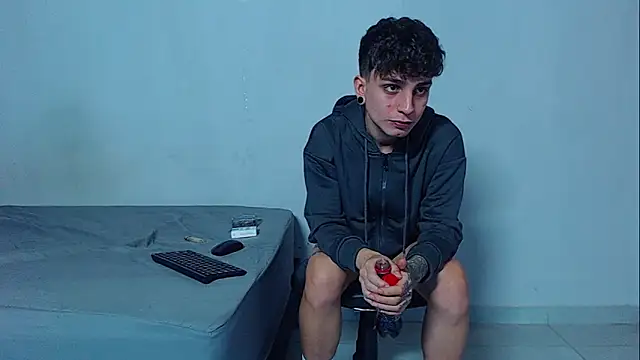 mikecoper 23 online show from 12/22/25, 02:30