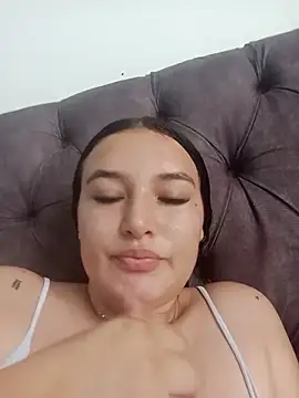 Celeste camila18 online show from 05/17/26, 03:41