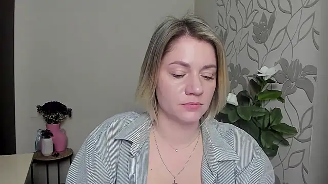 MariaSttone online show from 03/11/25, 05:57