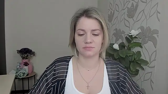 MariaSttone online show from 03/21/25, 11:12