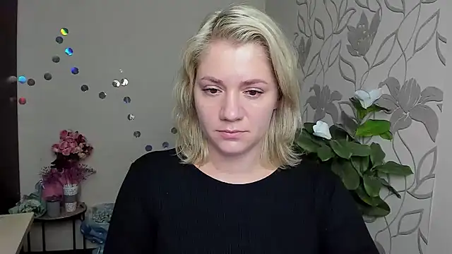 MariaSttone online show from 12/04/25, 05:32