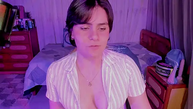 isabelacooperr online show from 06/09/26, 06:03