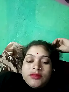 Snapshot of Chandni chatting on 01/21/25, 11:55 Chandni online show from 01/21/25, 11:55