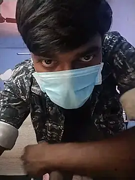 Tamilandteluguboy14 online show from 05/18/26, 06:52