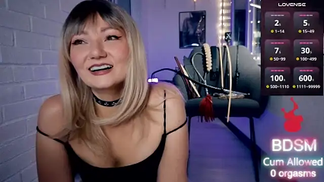 Snapshot of Sandralawrence chatting on 11/07/25, 09:15 Sandralawrence online show from 11/07/25, 09:15