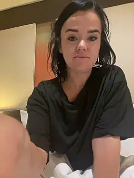 Snapshot of English-Chloe96 chatting on 11/06/25, 05:41 English-Chloe96 online show from 11/06/25, 05:41