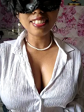 sandy naughty online show from 02/14/26, 08:00