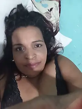Snapshot of _violetta_- chatting on 06/18/26, 02:23 violetta - online show from 06/18/26, 02:23