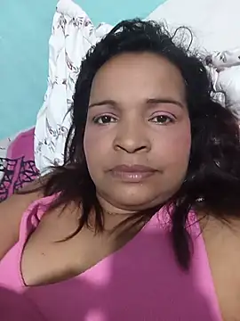 Snapshot of _violetta_- chatting on 06/20/26, 01:47 violetta - online show from 06/20/26, 01:47