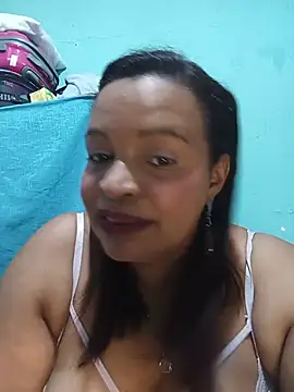 Snapshot of _violetta_- chatting on 06/26/26, 02:54 violetta - online show from 06/26/26, 02:54