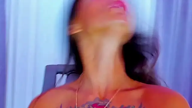 sofialina online show from 04/17/26, 03:53