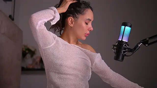 Mila May  online show from 02/07/25, 05:40