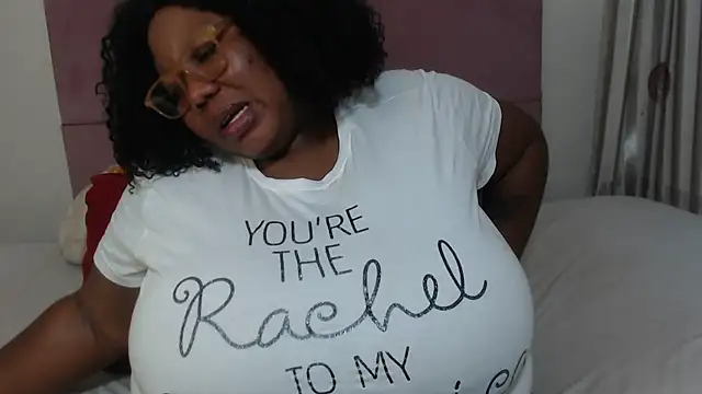 Snapshot of DAIRYBELLELIZxx chatting on 02/22/25, 06:08 DAIRYBELLELIZxx online show from 02/22/25, 06:08