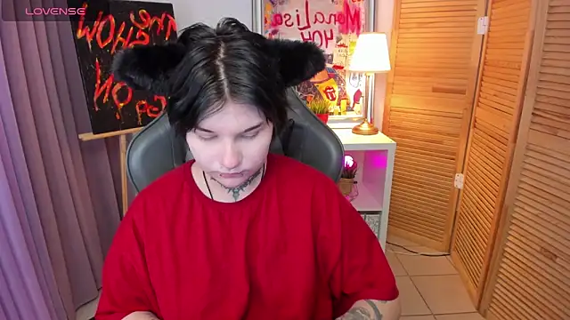 Snapshot of mekurisu chatting on 01/11/25, 11:34 mekurisu online show from 01/11/25, 11:34