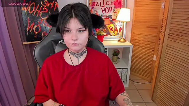 Snapshot of mekurisu chatting on 01/24/25, 11:37 mekurisu online show from 01/24/25, 11:37