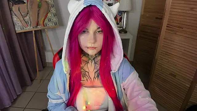 Snapshot of mekurisu chatting on 10/13/25, 11:05 mekurisu online show from 10/13/25, 11:05