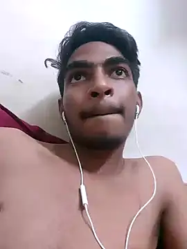 Snapshot of biggboyzz chatting on 12/13/24, 05:54 biggboyzz online show from 12/13/24, 05:54