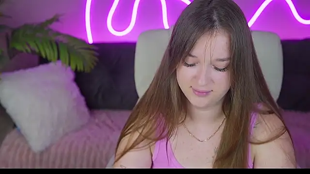 DonnaLustt online show from 09/18/25, 05:09