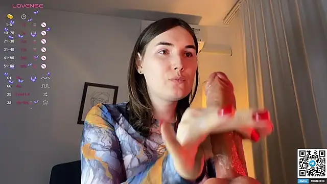 Snapshot of Maria_Bowie chatting on 02/19/25, 05:27 Maria Bowie online show from 02/19/25, 05:27