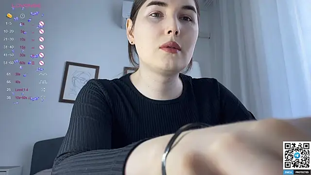 Snapshot of Maria_Bowie chatting on 02/20/25, 07:55 Maria Bowie online show from 02/20/25, 07:55