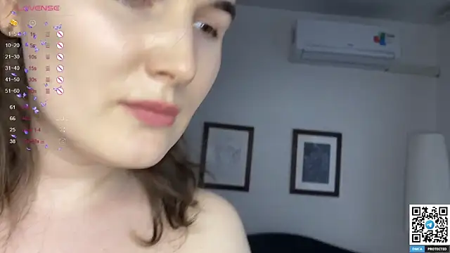 Snapshot of Maria_Bowie chatting on 02/28/25, 02:42 Maria Bowie online show from 02/28/25, 02:42