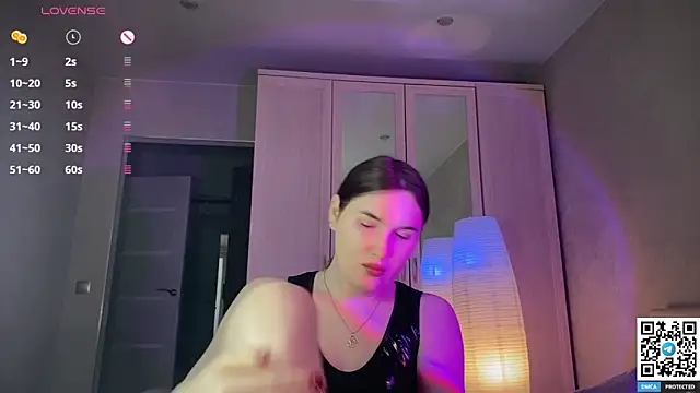 Maria Bowie online show from 04/25/26, 04:04
