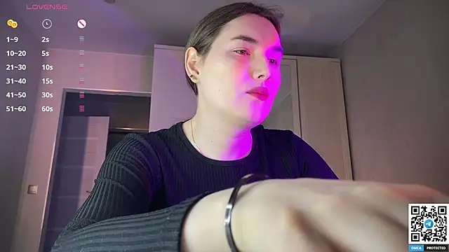 Maria Bowie online show from 05/02/26, 04:39