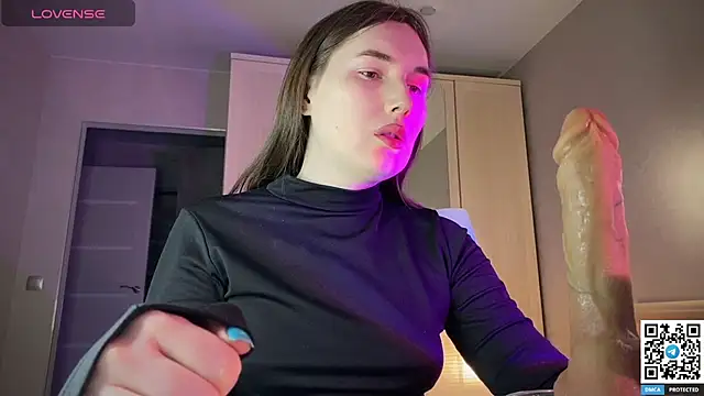 Maria Bowie online show from 05/14/26, 05:03