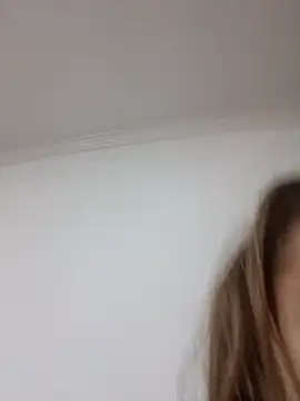 Snapshot of Goldie_PORNO_XXX chatting on 12/06/24, 06:39 Goldie PORNO XXX online show from 12/06/24, 06:39