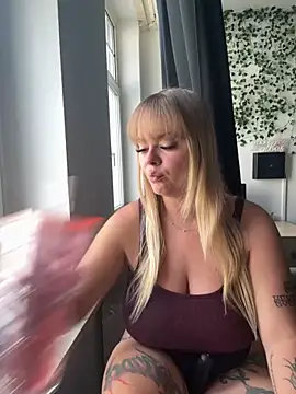 AnnaLenaaa online show from 09/22/25, 10:39